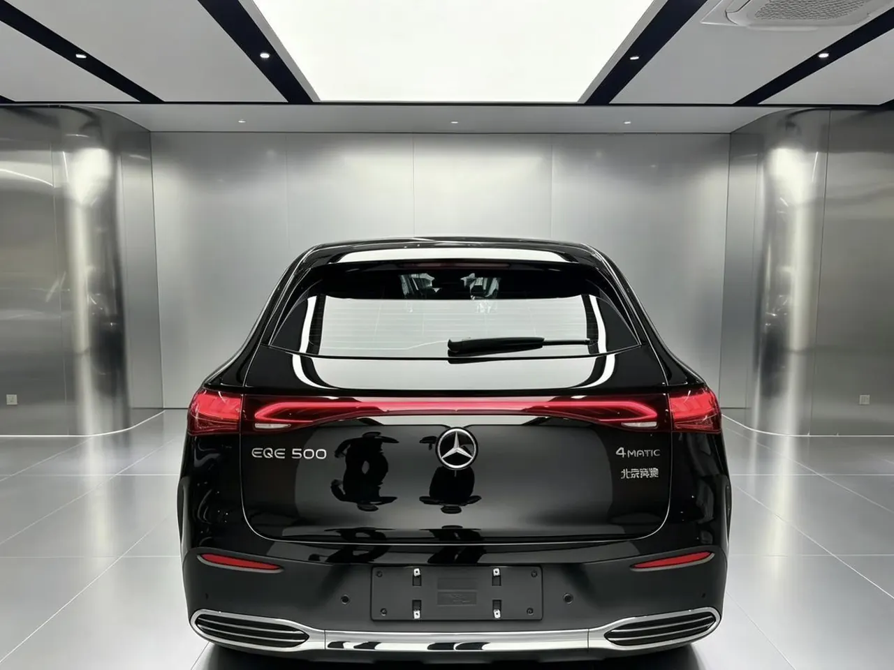 Mercedes Benz 2024 EQE SUV 500 4MATIC EQE SUV 500 4MATIC Pioneer Edition Automatic 3