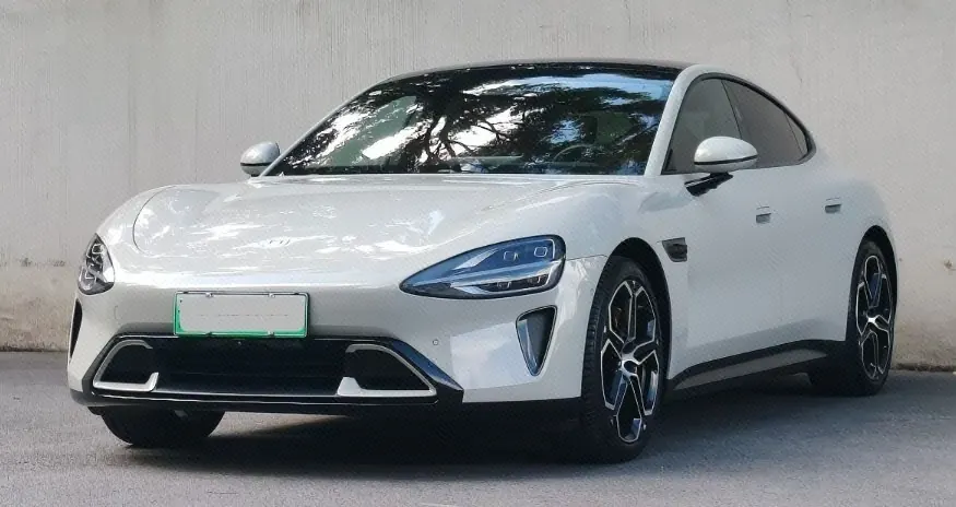打开图片灯箱:MI 2024 SU 7 700km Rear Drive Standard Founding Edition Automatic Gear