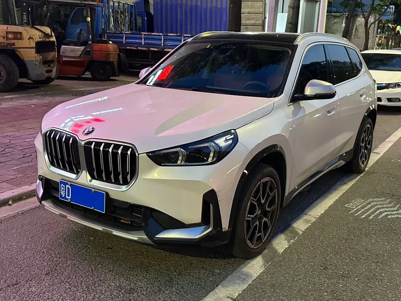 Open image lightbox: BMW 2024 X1 sDrive25Li 2.0T X design set automatic gear