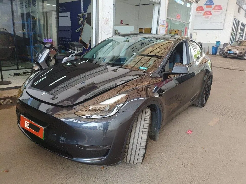 打开图片灯箱:Tesla 2024 Model Y long endurance all-wheel drive version automatic transmission