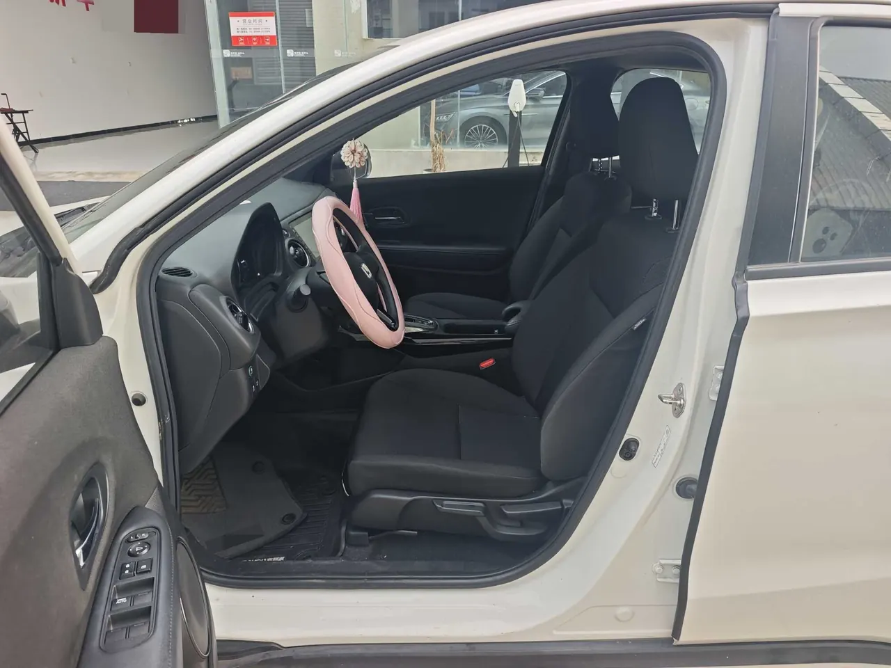 Honda 2020 XR-V 1.5T Stepless 220TURBO Comfort Edition Automatic Gear 13