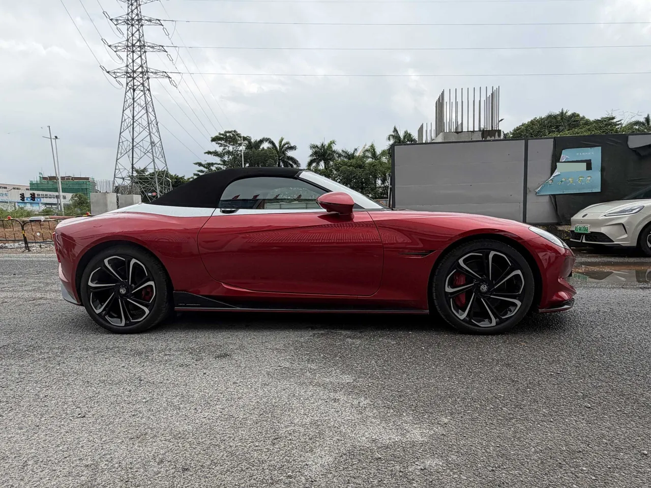 MG 2023 MG Cyberster 580km detached version of automatic gear 9