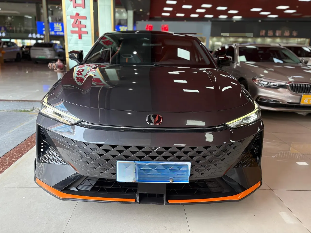 ChangAn 2024 UNI-V 1.5T Distinguished Sports Automatic 2