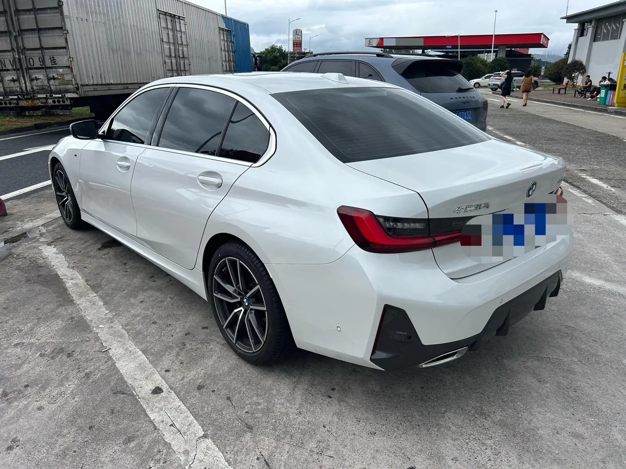 BMW 3 Series 2024 325Li 2.0T M Sports Suit Automatic Gear 4