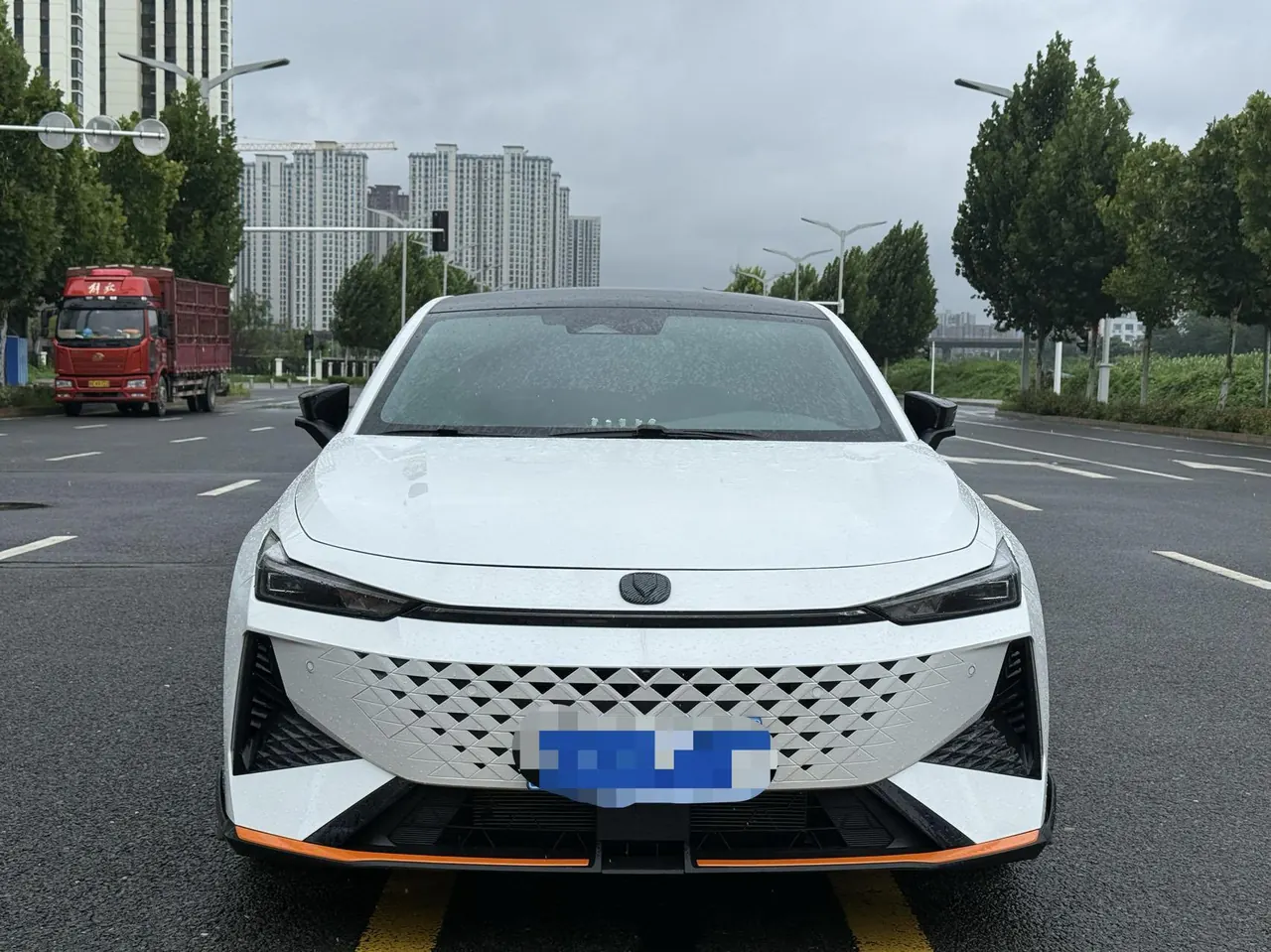 ChangAn 2024 UNI-V 1.5T Distinguished Sports Automatic 2