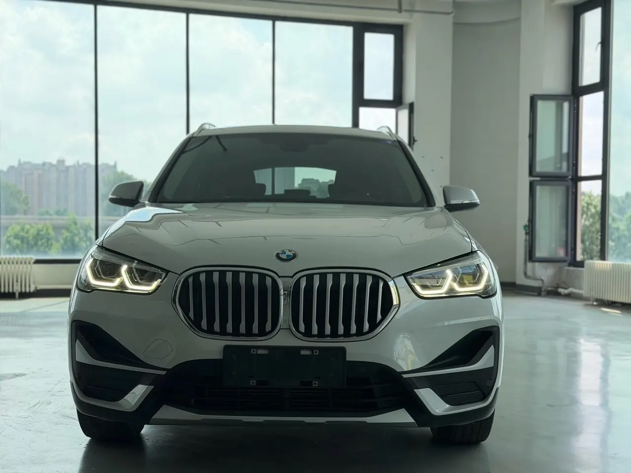 BMW 2022 X1 sDrive20Li 1.5T exclusive automatic gear 2