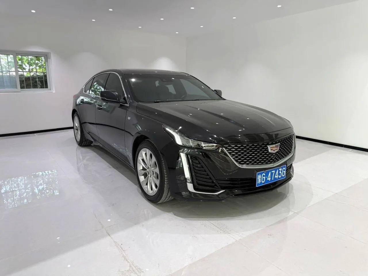 Cadillac 2022 CT5 2.0T 28T fashion automatic gear 3