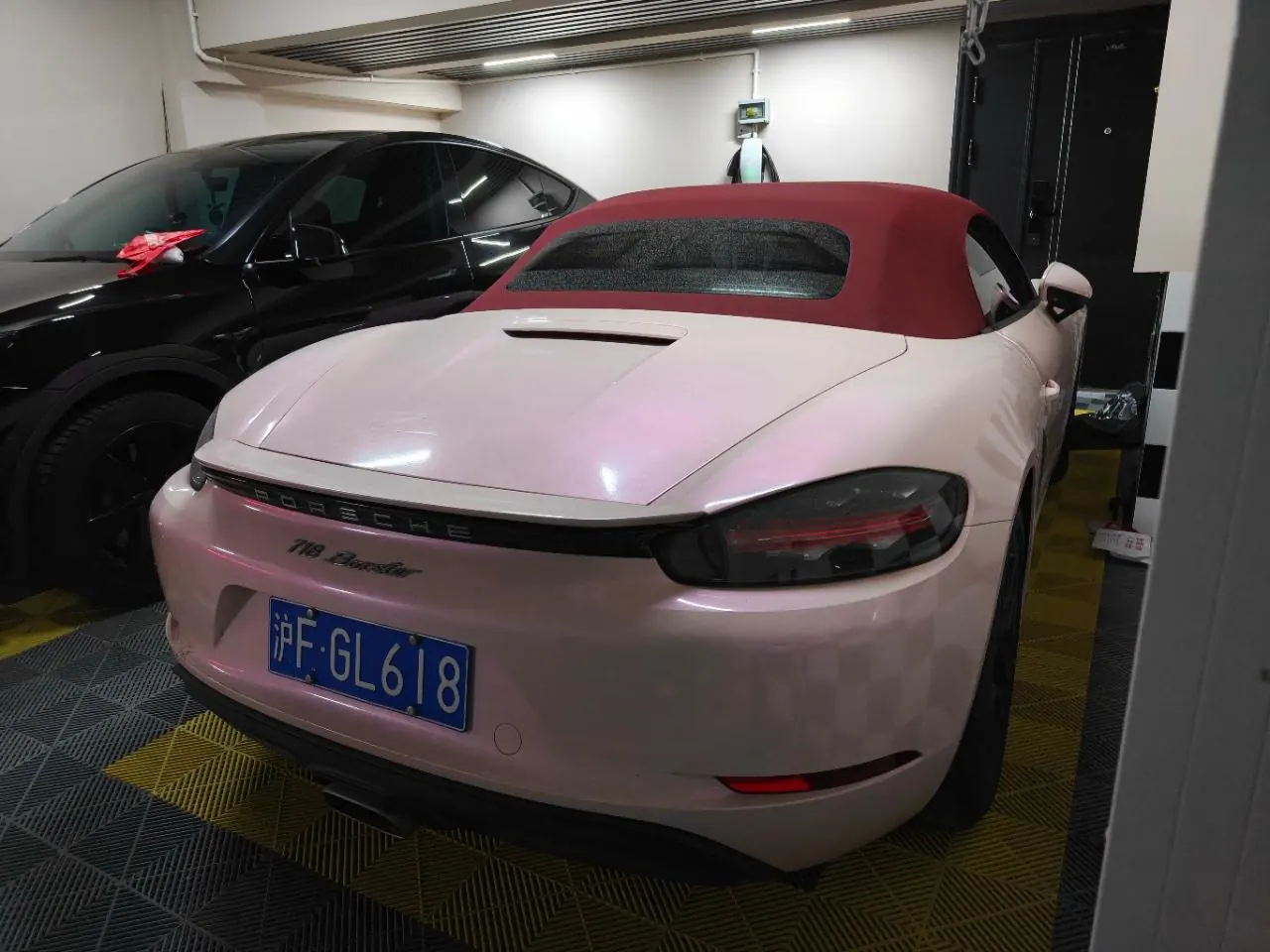Porsche 718 (Imported) 2020 718 Boxer 2.0T Automatic 5