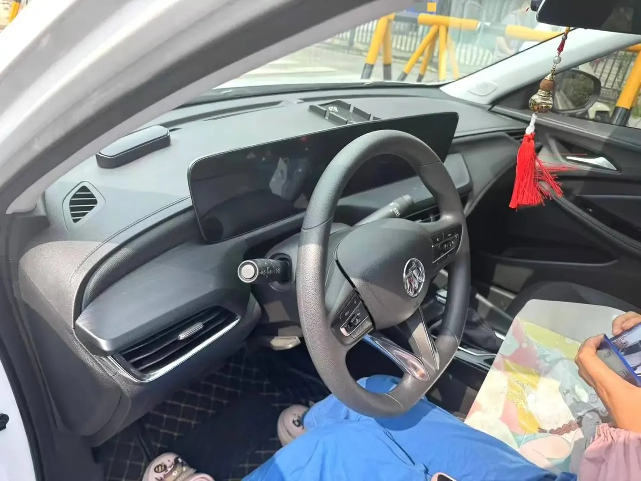 Buick 2023 Weilang Pro 1.5T Stepless Music Edition Automatic Gear 4