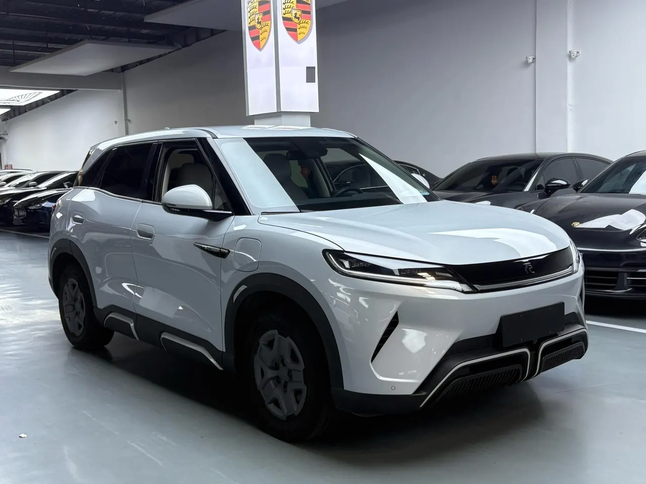 BYD 2024 Yuan UP 401KM Vital Edition Automatic Gear 3
