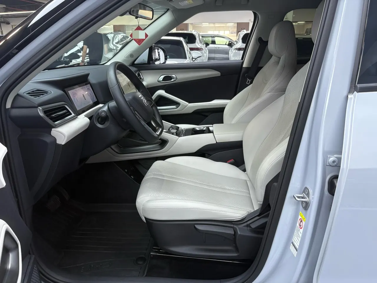 BYD 2024 Yuan UP 401KM Vital Edition Automatic Gear 4