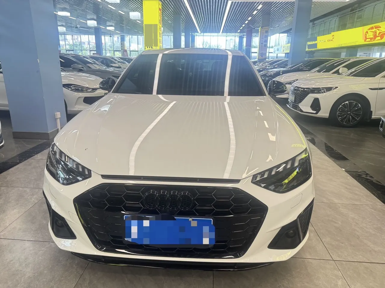Audi 2024 A4L 2.0TFSI 40TFSI Deluxe Dynamic (Starry Night Edition) Automatic Gear 2
