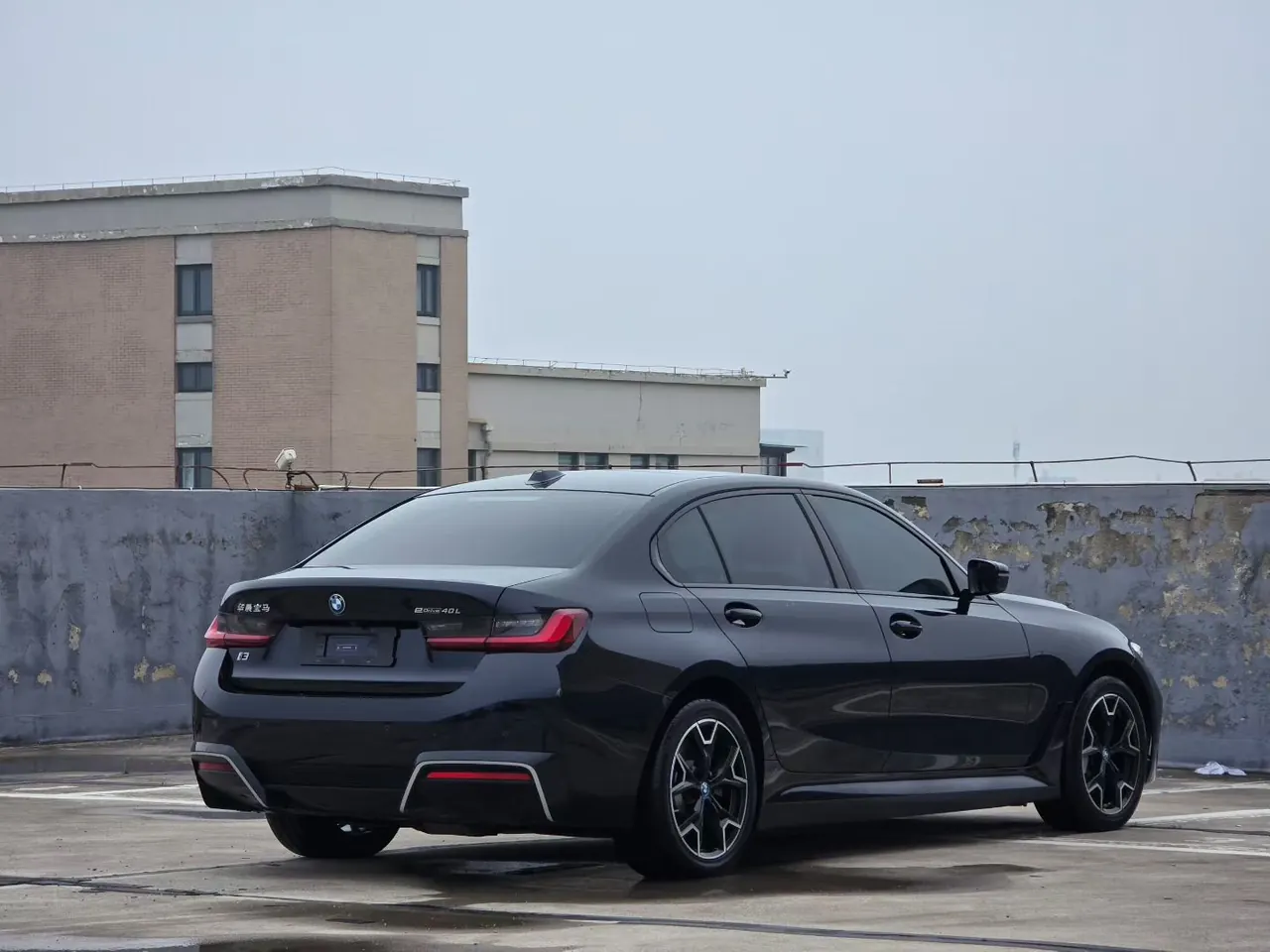 BMW 2024 i3 eDrive 40 L obsidian night suit automatic gear 7