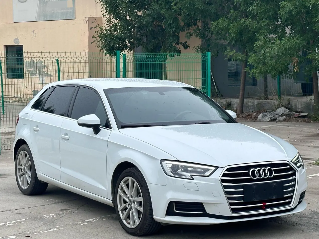 Audi 2020 A3 Sportback 1.4TFSI 35TFSI aggressive automatic gear 3