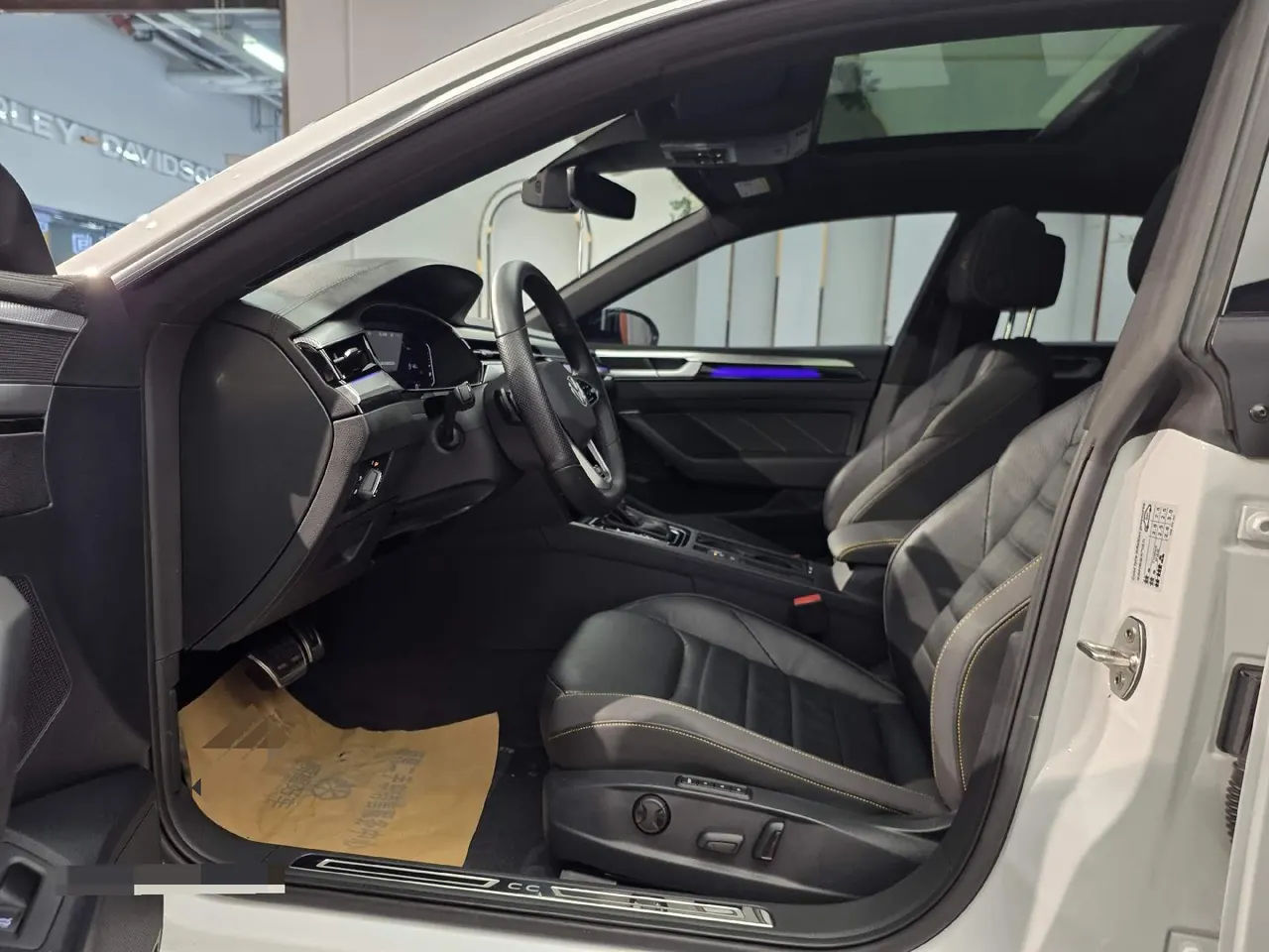 Volkswagen 2024 CC 2.0TSI 380TSI eye-catching automatic gear 4
