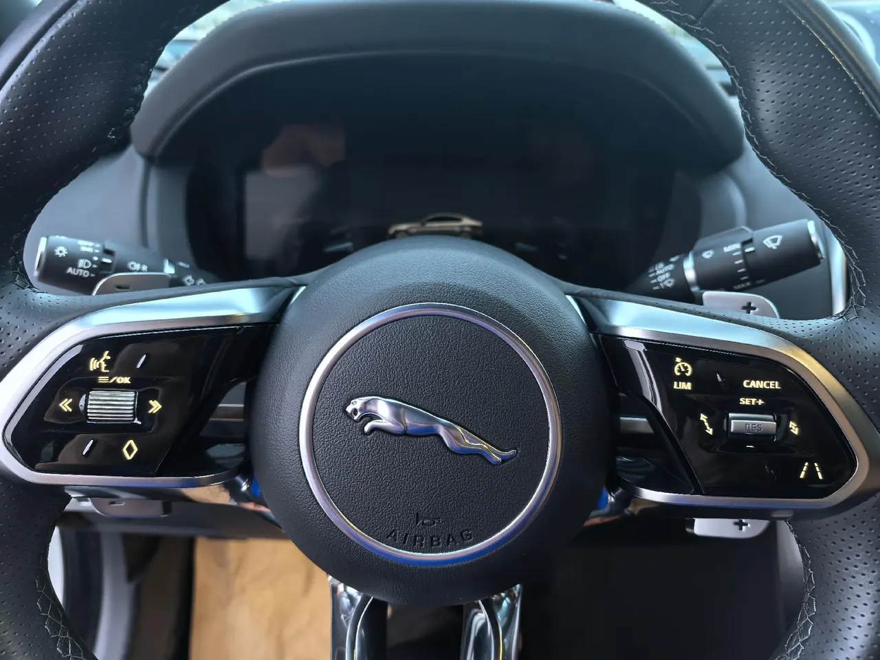 Jaguar 2024 XEL 2.0T 250PS R-DYNAMIC S Enterprising Sports Edition Automatic Gear 6