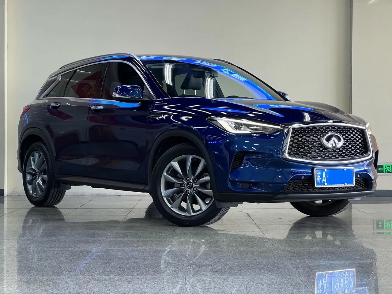 Infiniti 2020 QX50 2.0T Stepless Four-wheel Drive Elite Edition Automatic Gear 3