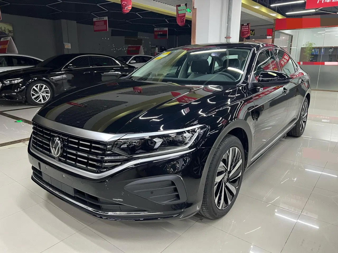 Open image lightbox: Volkswagen 2026 Passat 2.0TSI 380TSI Subut Longteng Edition Automatic Gear