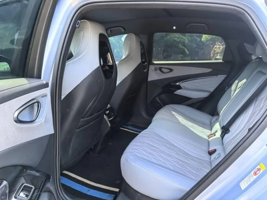 BYD 2022 seals 700km long endurance rear drive automatic gear 6
