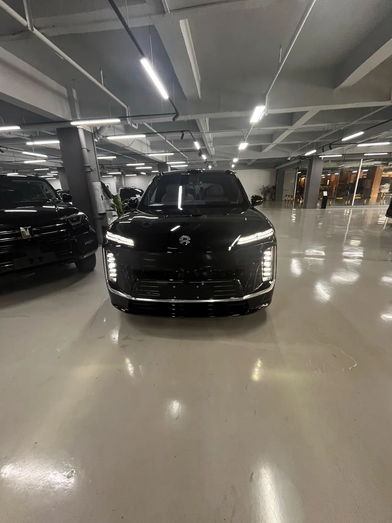 NIO 2026 ES 9 102kWh Executive Island Deluxe Automatic Gear 2