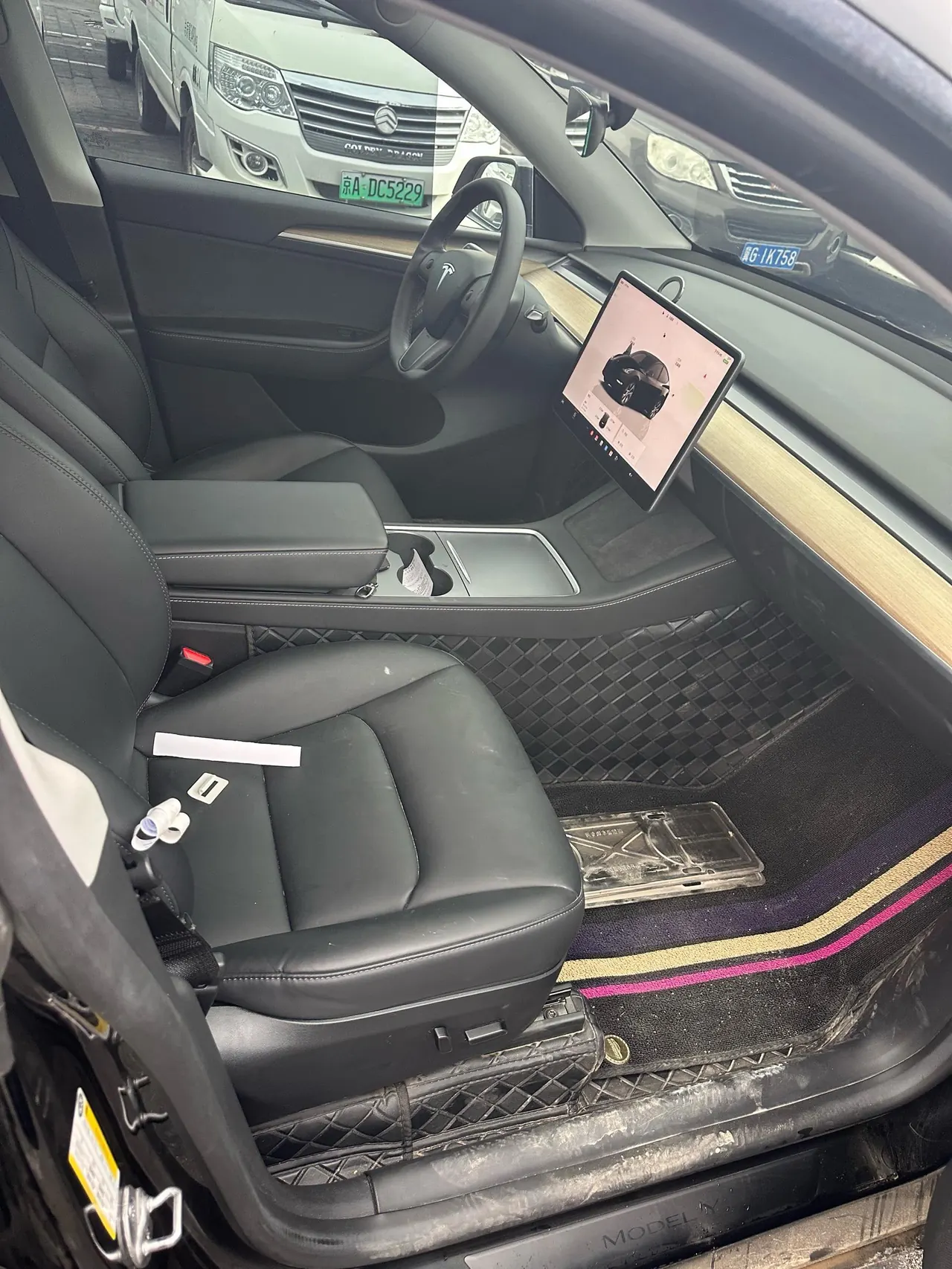 Tesla 2022 Model Y rear-wheel drive version (facelift) automatic gear 5