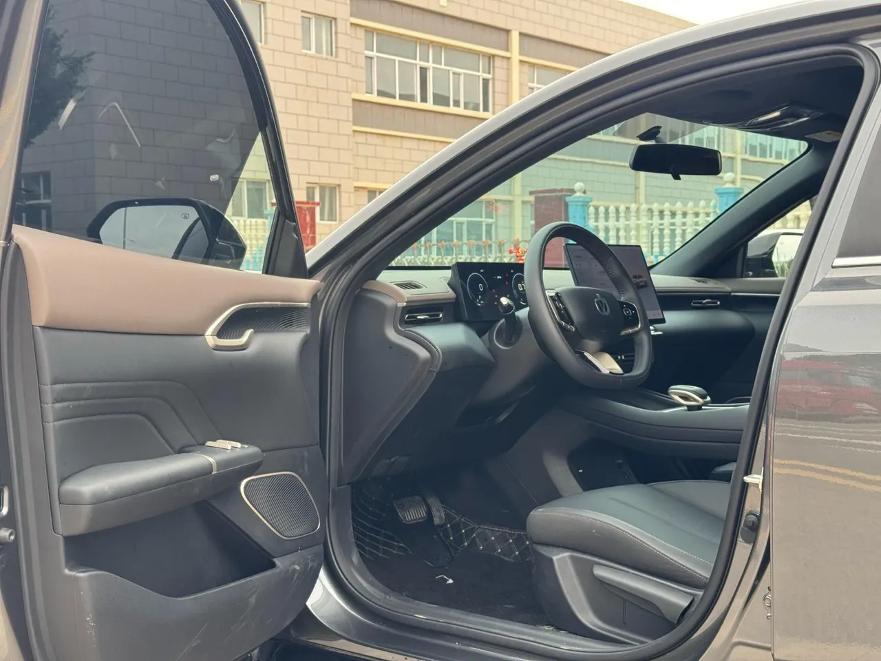 ChangAn 2026 Yi Dong 1.5T 500Bar Jin Xiang Automatic Gear 4