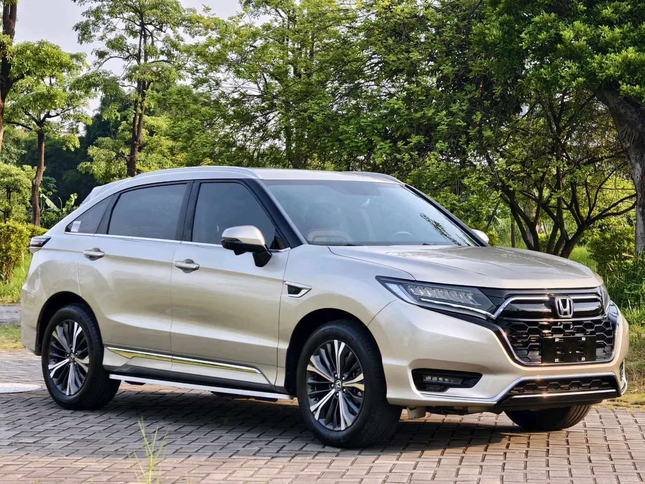 Honda 2020 UR-V 2.0T 370TURBO 4-wheel drive exclusive automatic gear 3