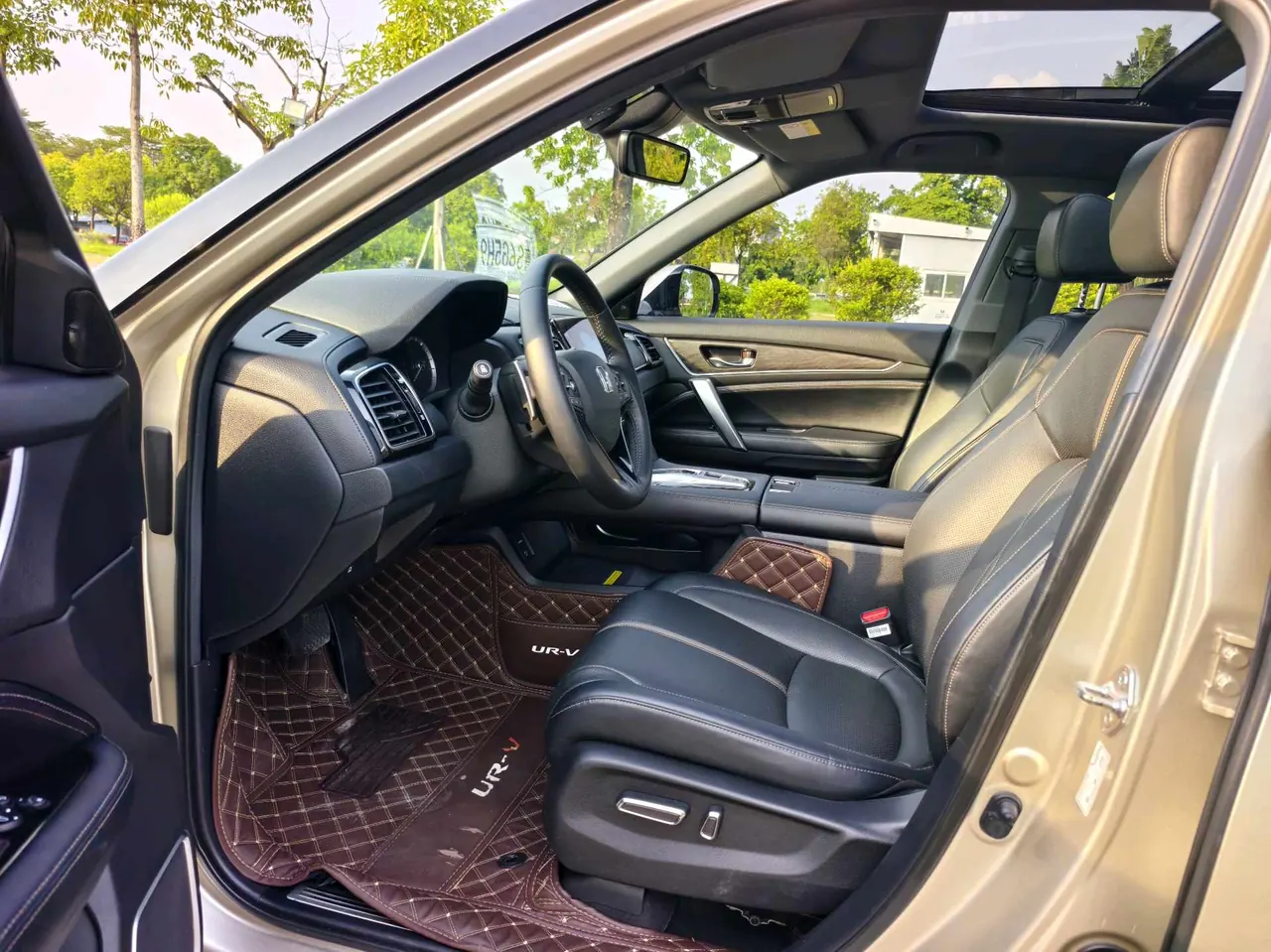 Honda 2020 UR-V 2.0T 370TURBO 4-wheel drive exclusive automatic gear 4