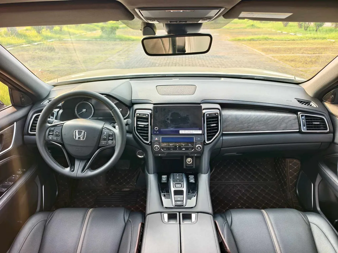 Honda 2020 UR-V 2.0T 370TURBO 4-wheel drive exclusive automatic gear 5