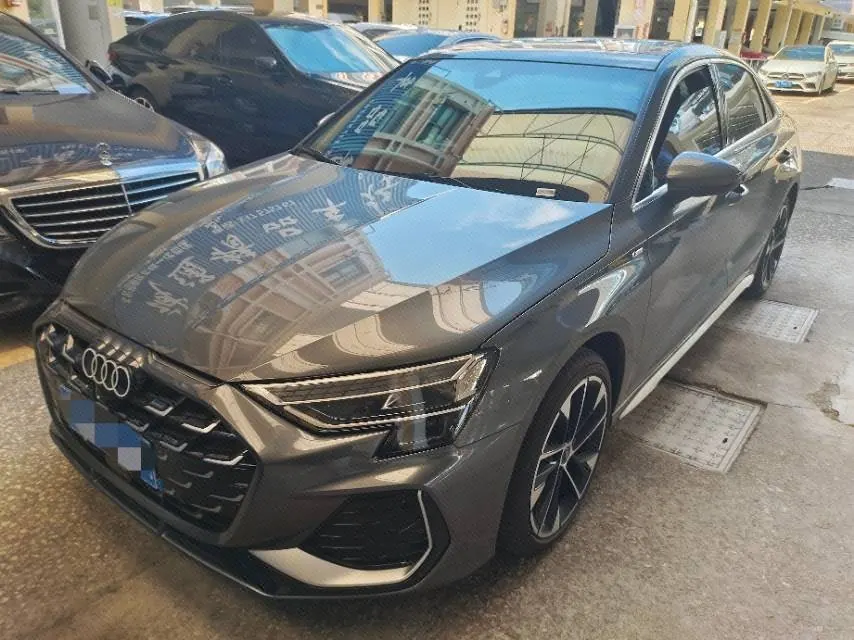 打开图片灯箱:Audi 2026 A3L Limousine 1.5TFSI 35TFSI Flying Premium (Modified) Automatic Gear