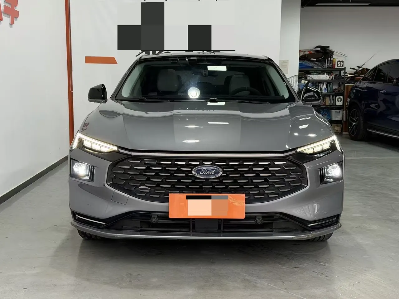 Ford 2022 Mondeo 2.0T EcoBoost 245 luxury automatic gear 2