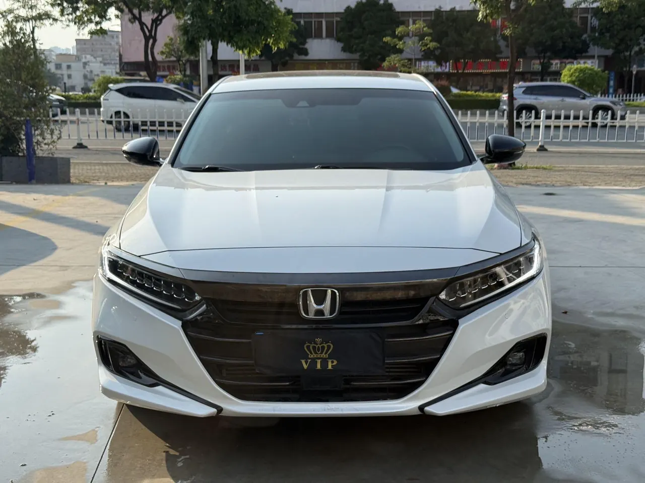Honda 2022 10th Generation Accord 1.5T Stepless 260TURBO Magic Night Premium Edition Automatic Gear 3
