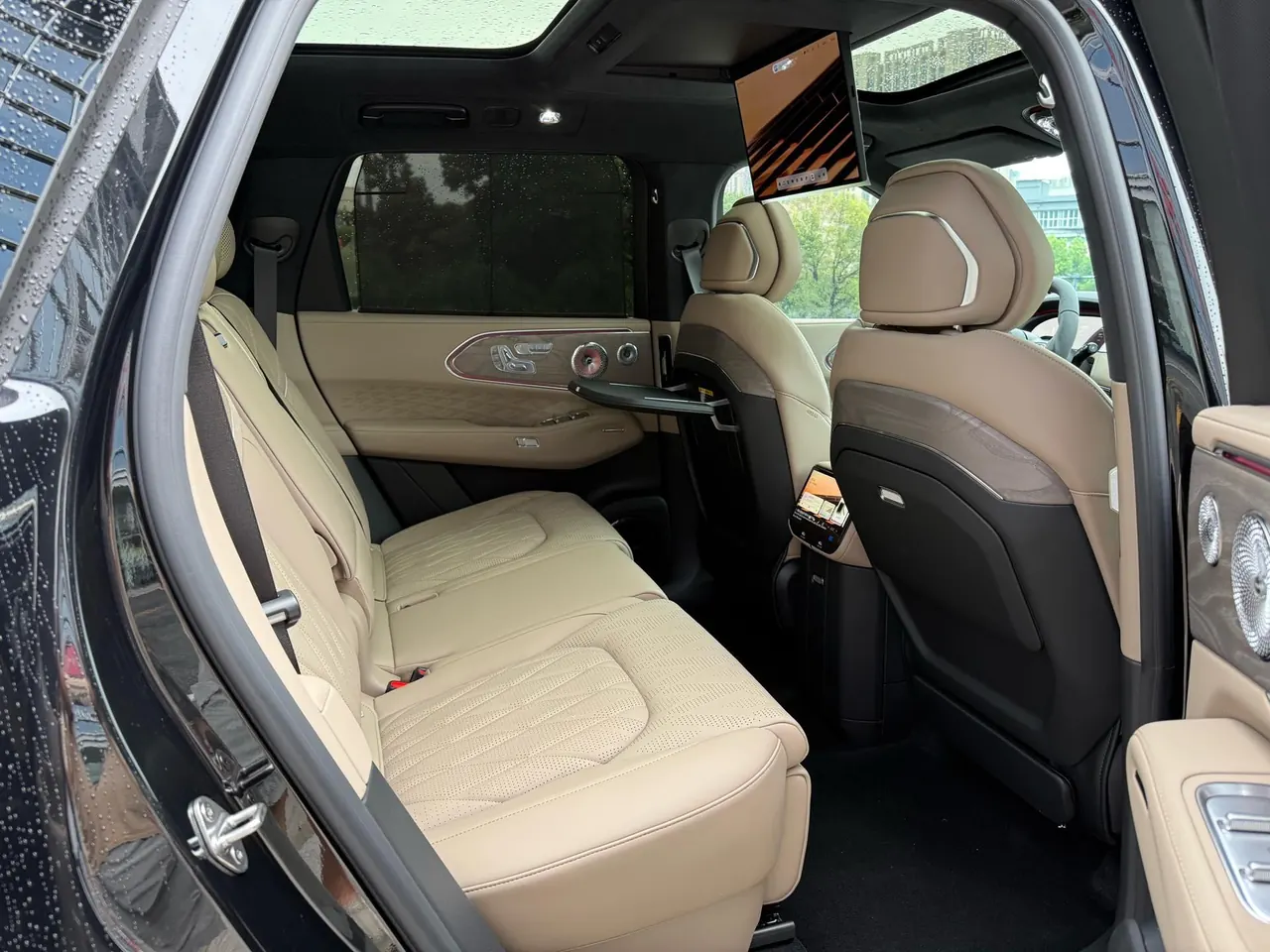 Zeekr 2026 Zeekr 8X 2.0T Ultra Edition 70kWh Automatic 13