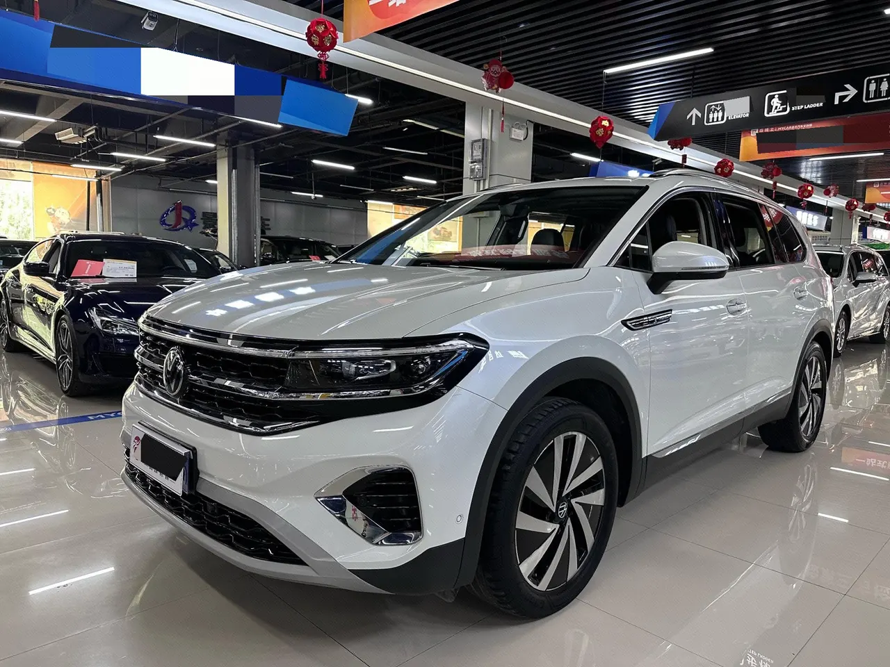 Open image lightbox: Volkswagen 2022 model range 2.0TSI 380TSI four-wheel drive luxury version Pro6 automatic gear