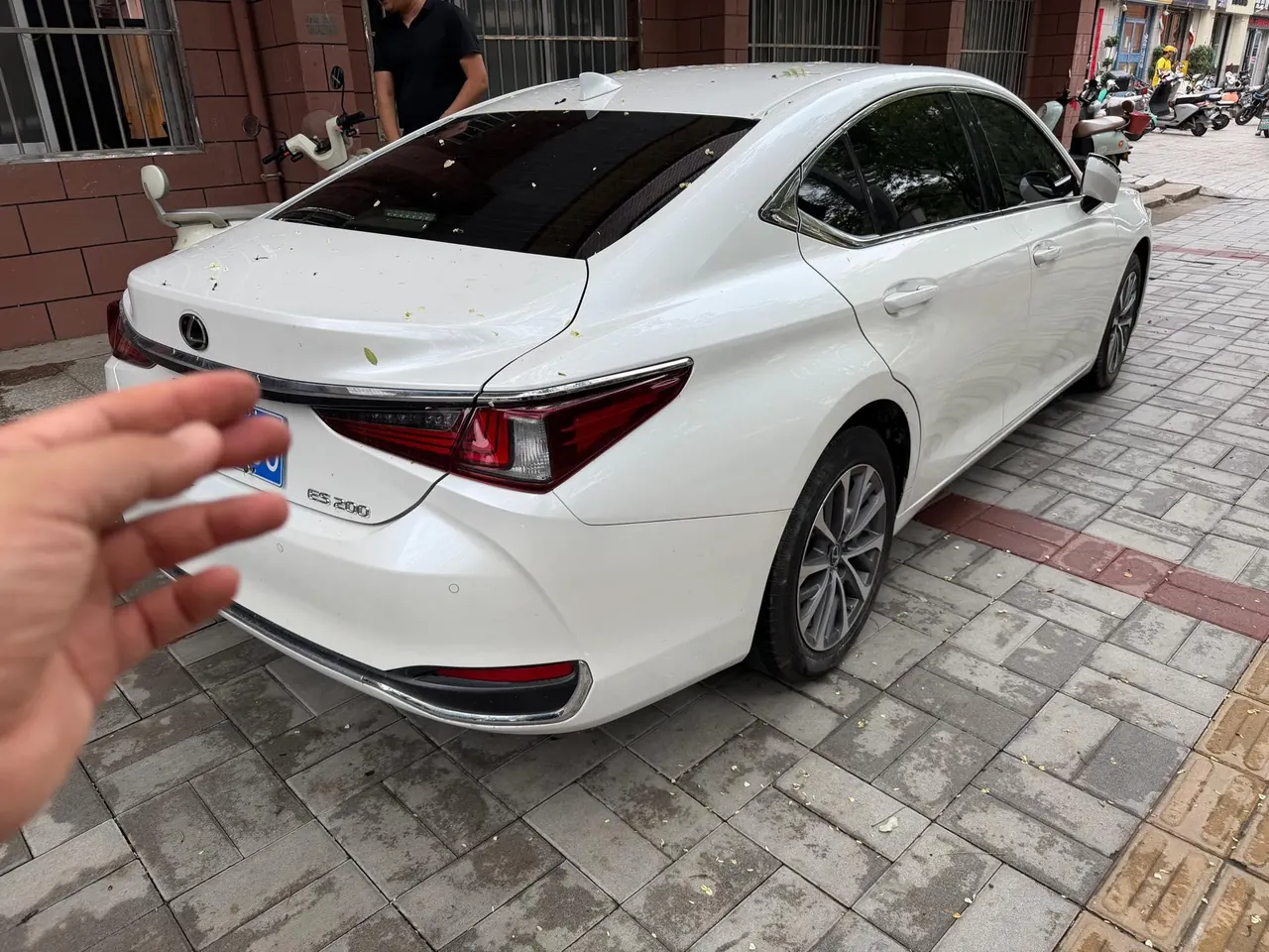 Lexus ES (Imported) 2022 ES200 2.0 Stepless Premium Edition Automatic Gear 5