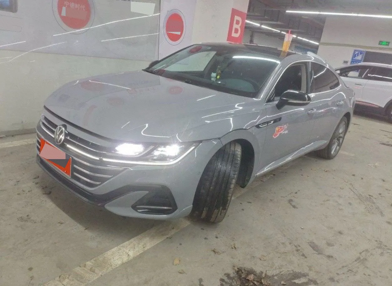 Open image lightbox: Volkswagen 2021 CC 2.0TSI 380TSI eye-catching automatic gear