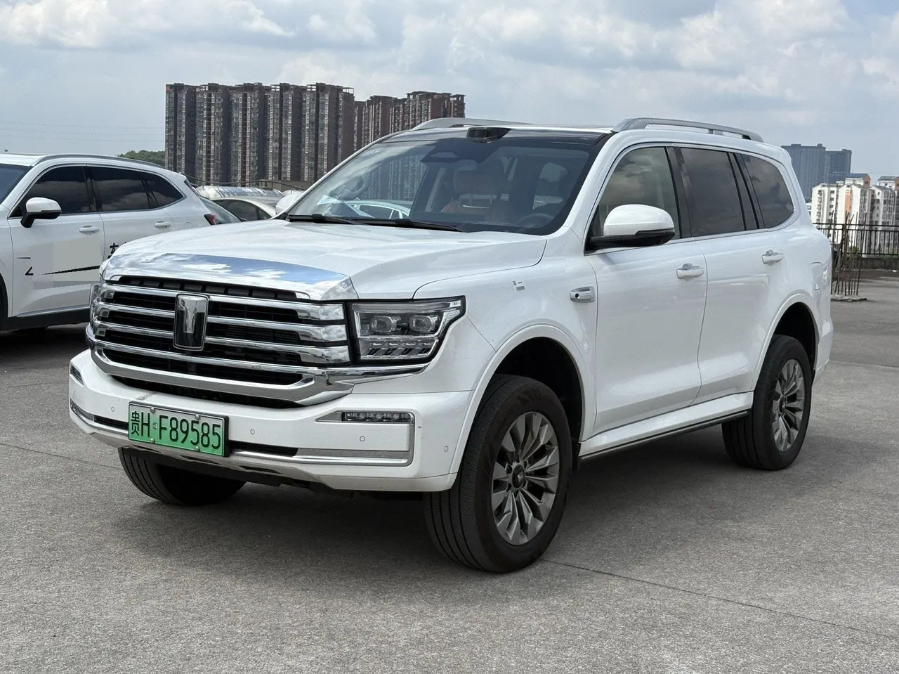 打开图片灯箱:Tank 500 New Energy 2026 Model Tank 500 Hi4-T 2.0T Smart Enjoyment Version Automatic Transmission