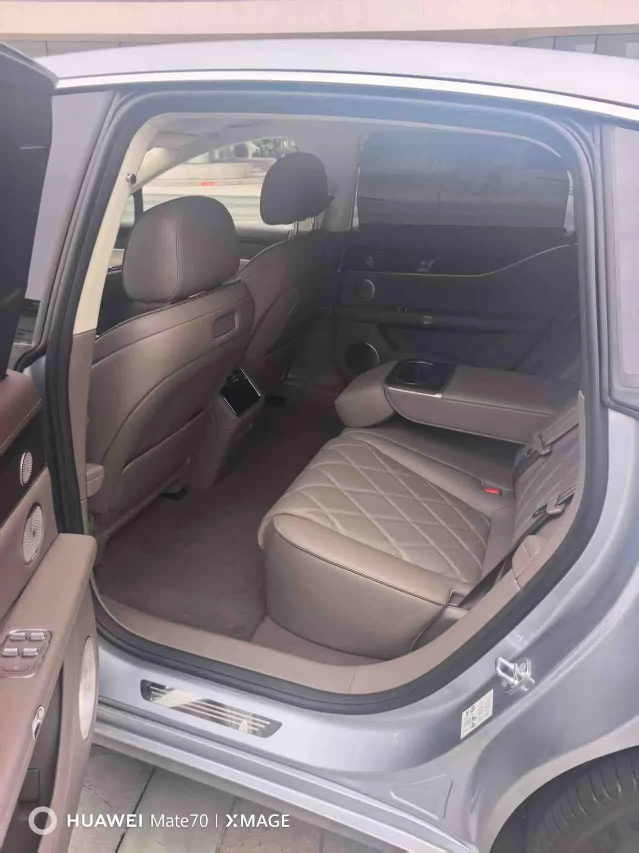 Luxeed 2026 S9 Ultra Rear Drive 53kWh Automatic 4