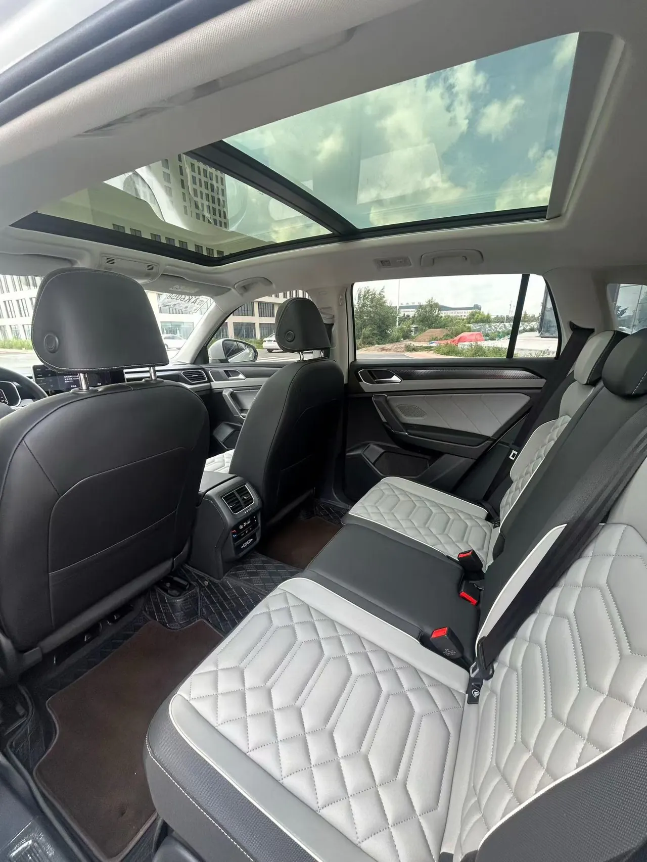 Volkswagen 2024 Tanyue 1.5TSI 300TSI Two-Drive Luxury Plus Advanced Edition Automatic Gear 6