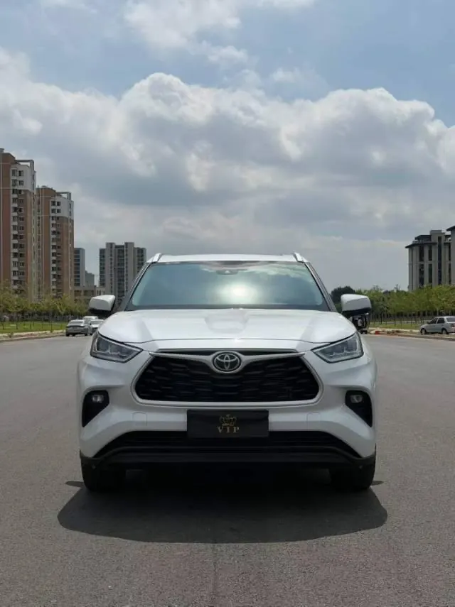 Toyota 2026 Highlander Dual Engine 2.5 Stepless Intelligent Electric Hybrid Four-wheel Drive Deluxe Edition 7-seat Automatic Transmission 2