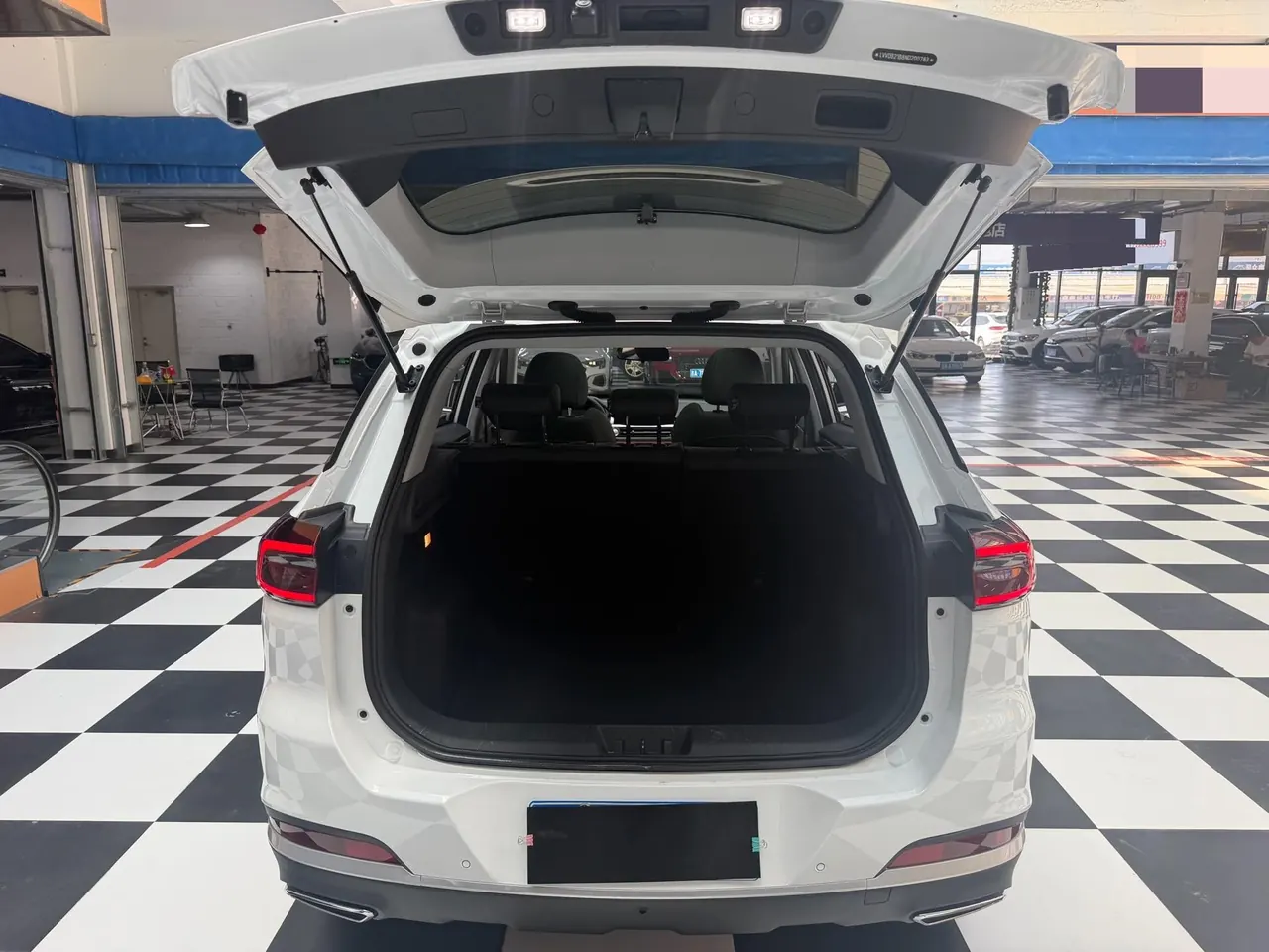 Chery 2022 Ruihu 7 1.5T Stepless Super Edition Super Warrior Automatic Gear 17