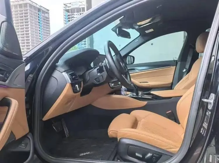 BMW 5 Series (Imported) 2022 530i 2.0T M Sports Suit (Modified 2) Automatic Gear 3