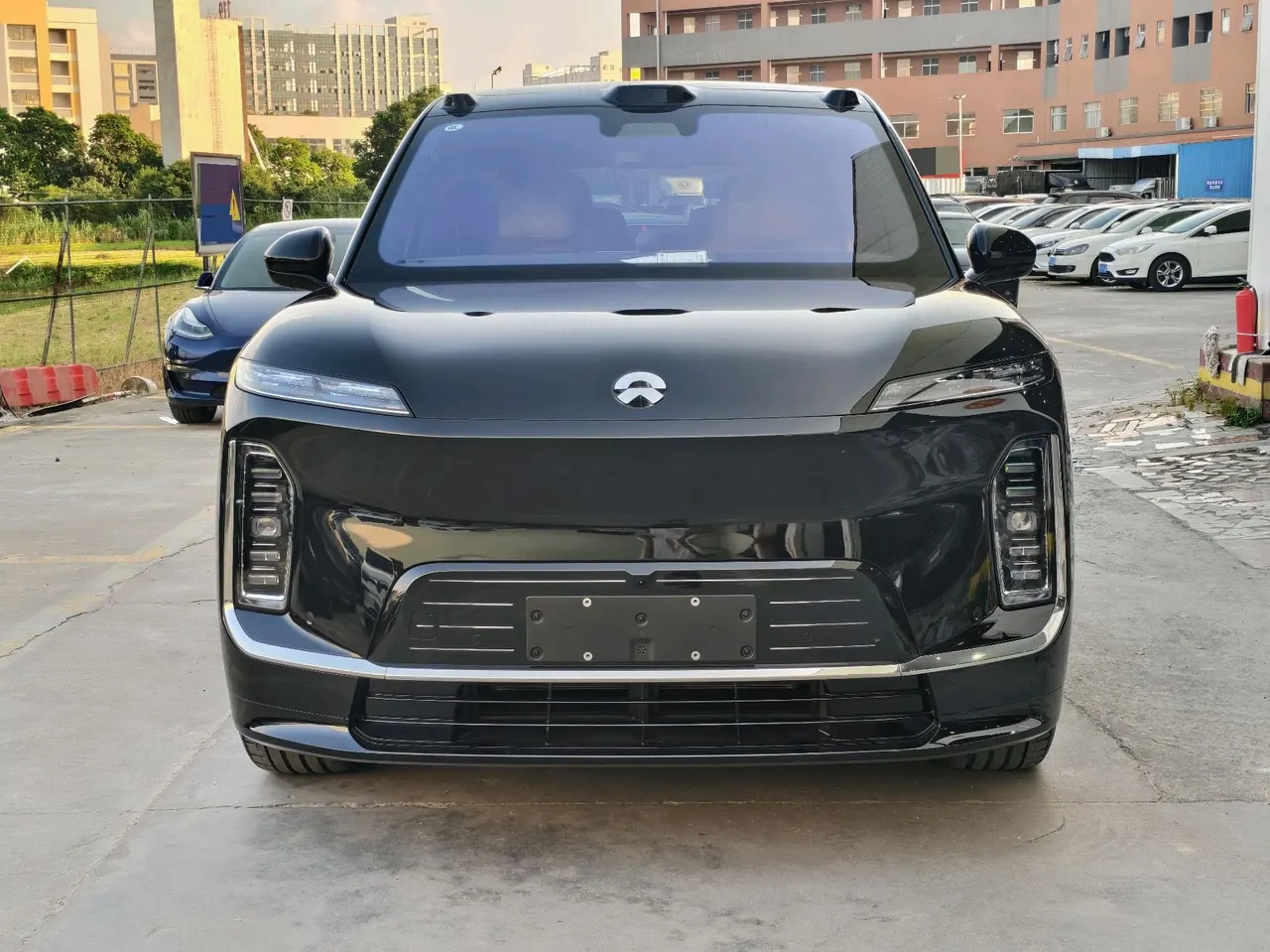 NIO 2026 ES 9 102kWh Executive Island Deluxe Automatic Gear 2
