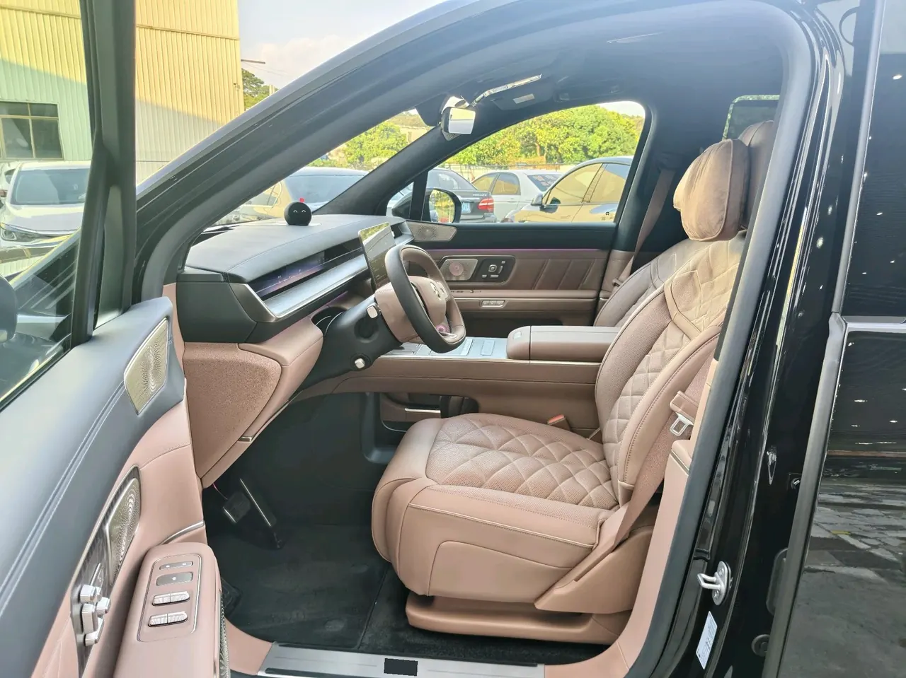 NIO 2026 ES 9 102kWh Executive Island Deluxe Automatic Gear 6