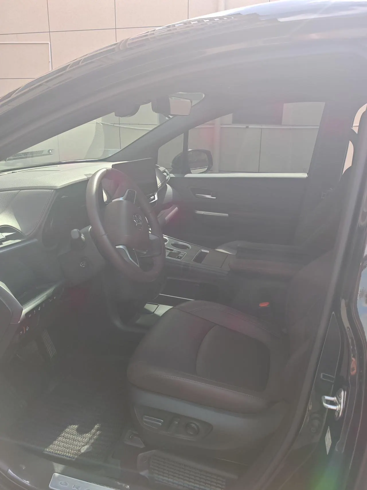 Toyota 2026 Grevia HYBRID 2.5 Stepless Zunjue MAX Four-wheel Drive Automatic Gear 3