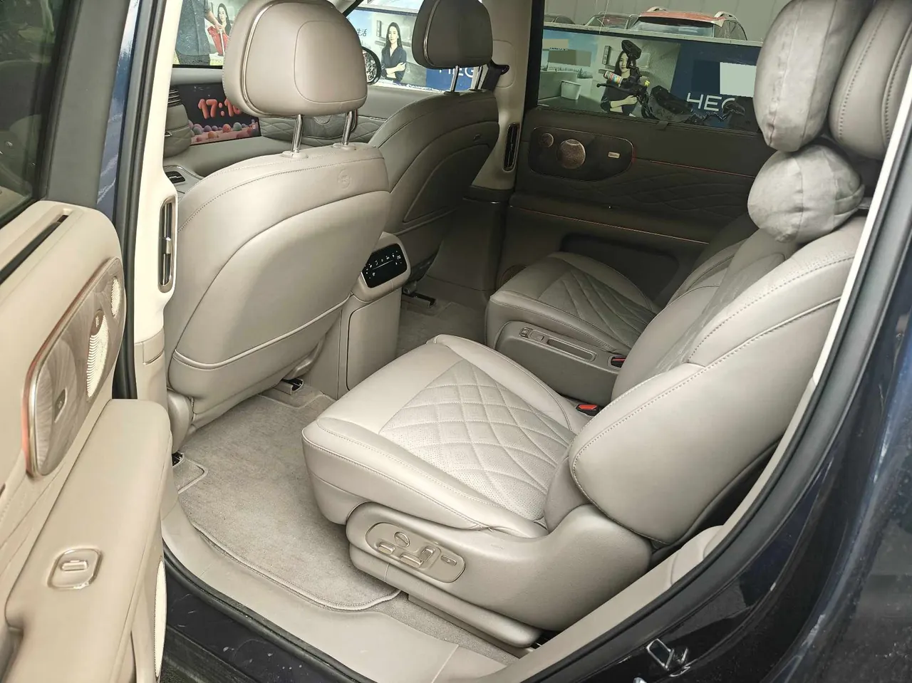 IM 2026 IM LS9 52 Ultra Automatic 5