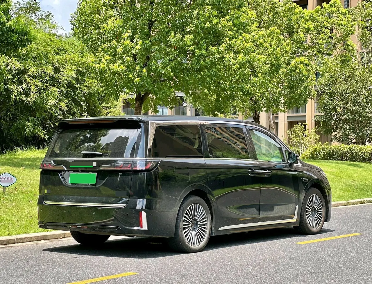 Voyah 2024 Dreamers PHEV 1.5T Long Endurance Premium Edition Automatic Gear 5