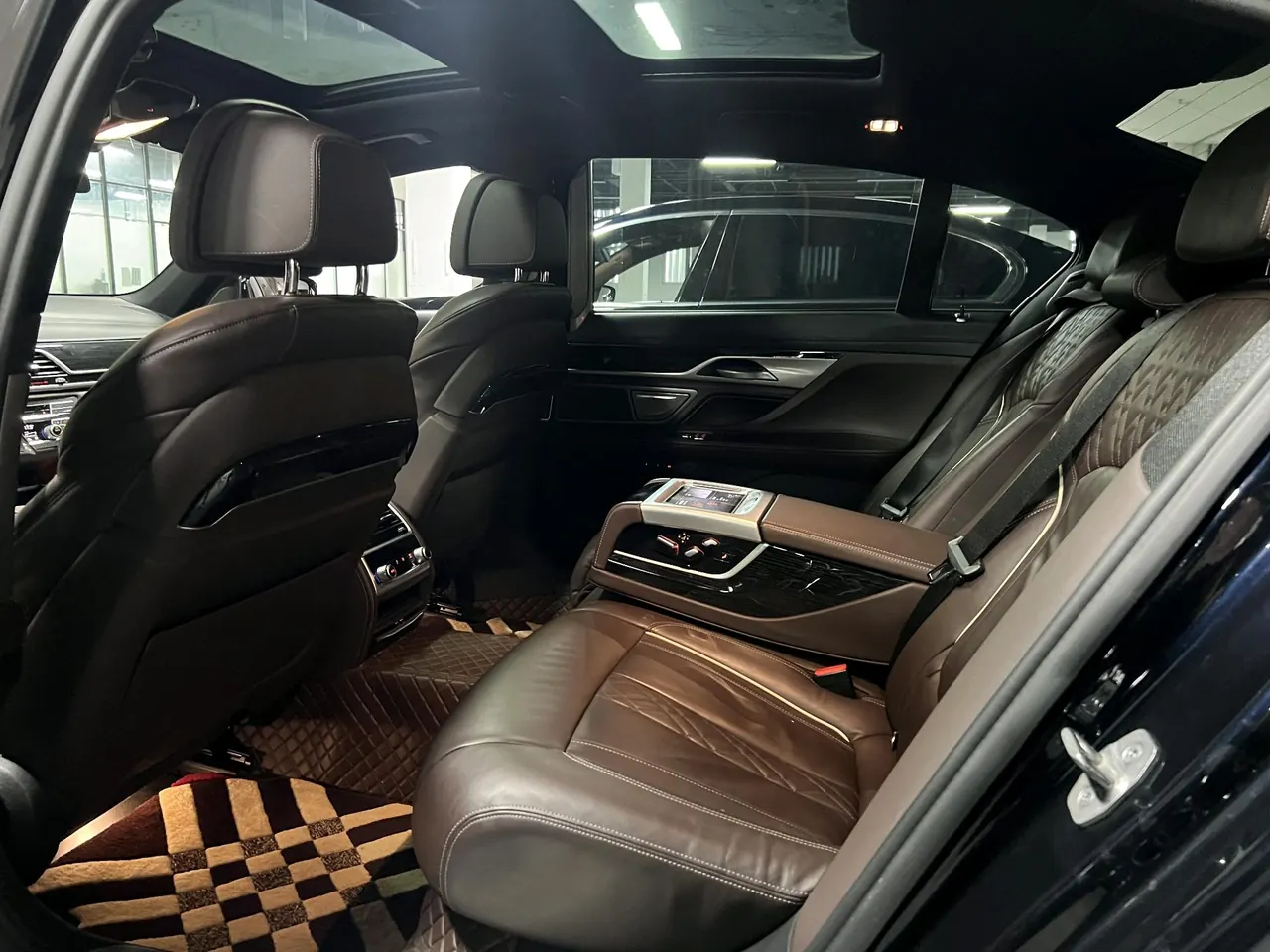BMW 7 Series (Imported) 2021 730Li 2.0T M Sports Suit Automatic Gear 15