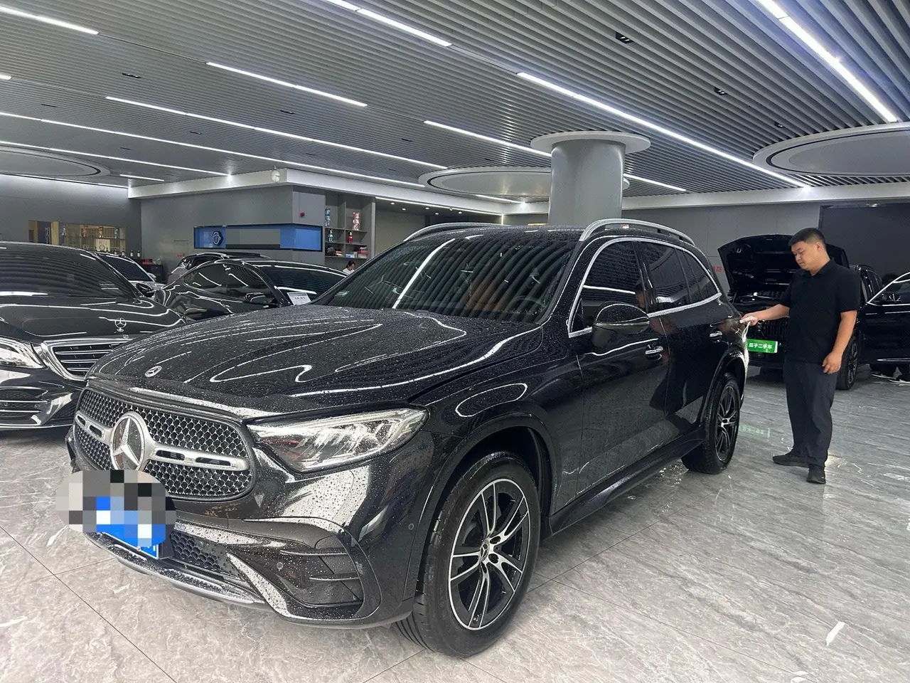 打开图片灯箱:Mercedes Benz 2025 GLC 260 L 4MATIC 48V 2.0T Luxury (Modified) Automatic Gear