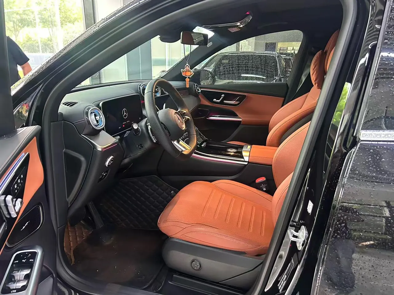 Mercedes Benz 2025 GLC 260 L 4MATIC 48V 2.0T Luxury (Modified) Automatic Gear 4